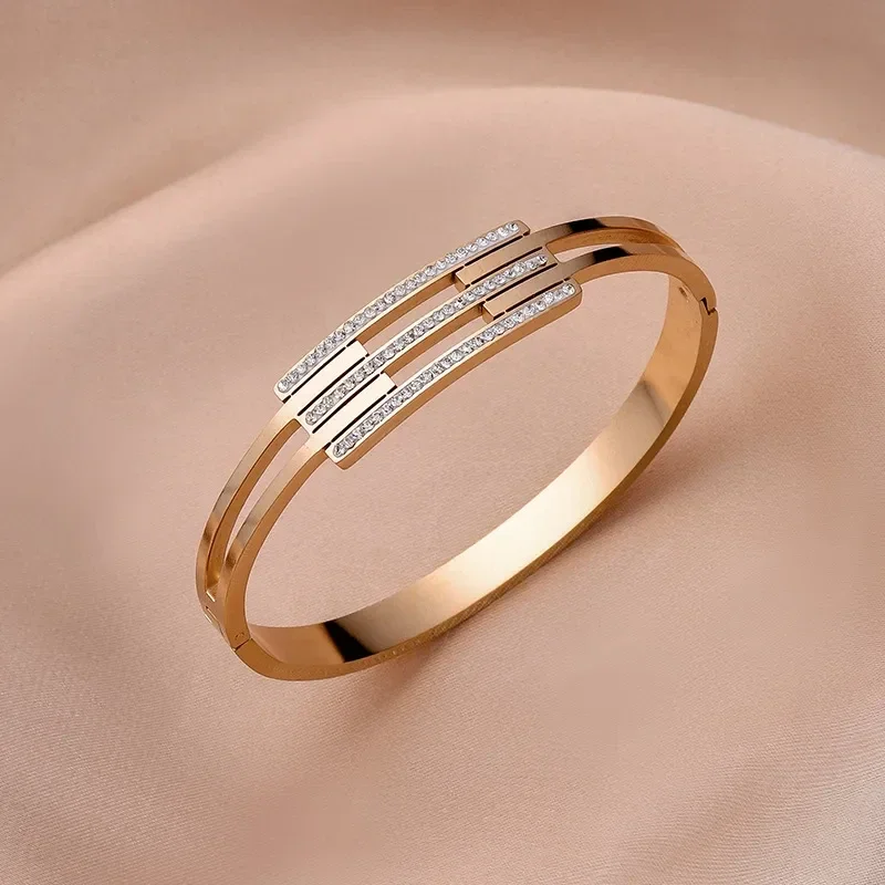 Geometric 304 - Stainless Steel 18K Gold Plated Rhinestones Bangle "Rose Gold #1"