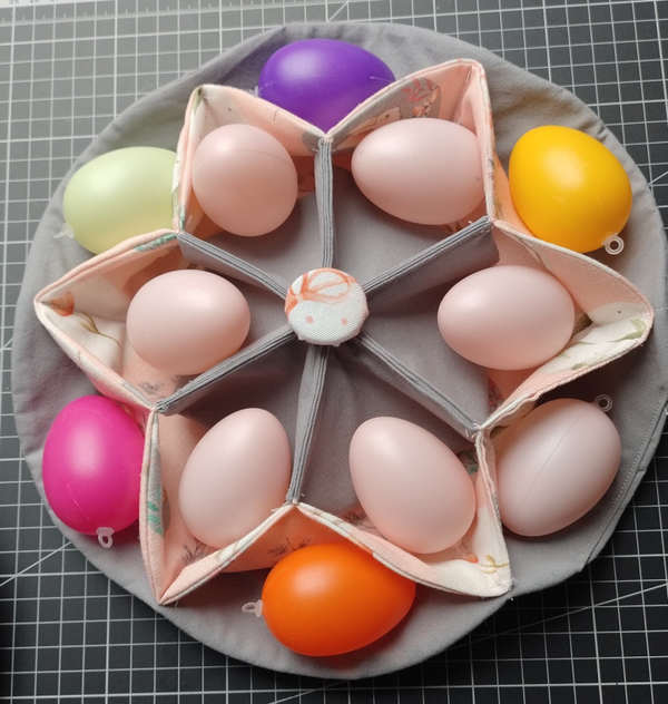 Osterei-Nest "Osterei grau-rosé"