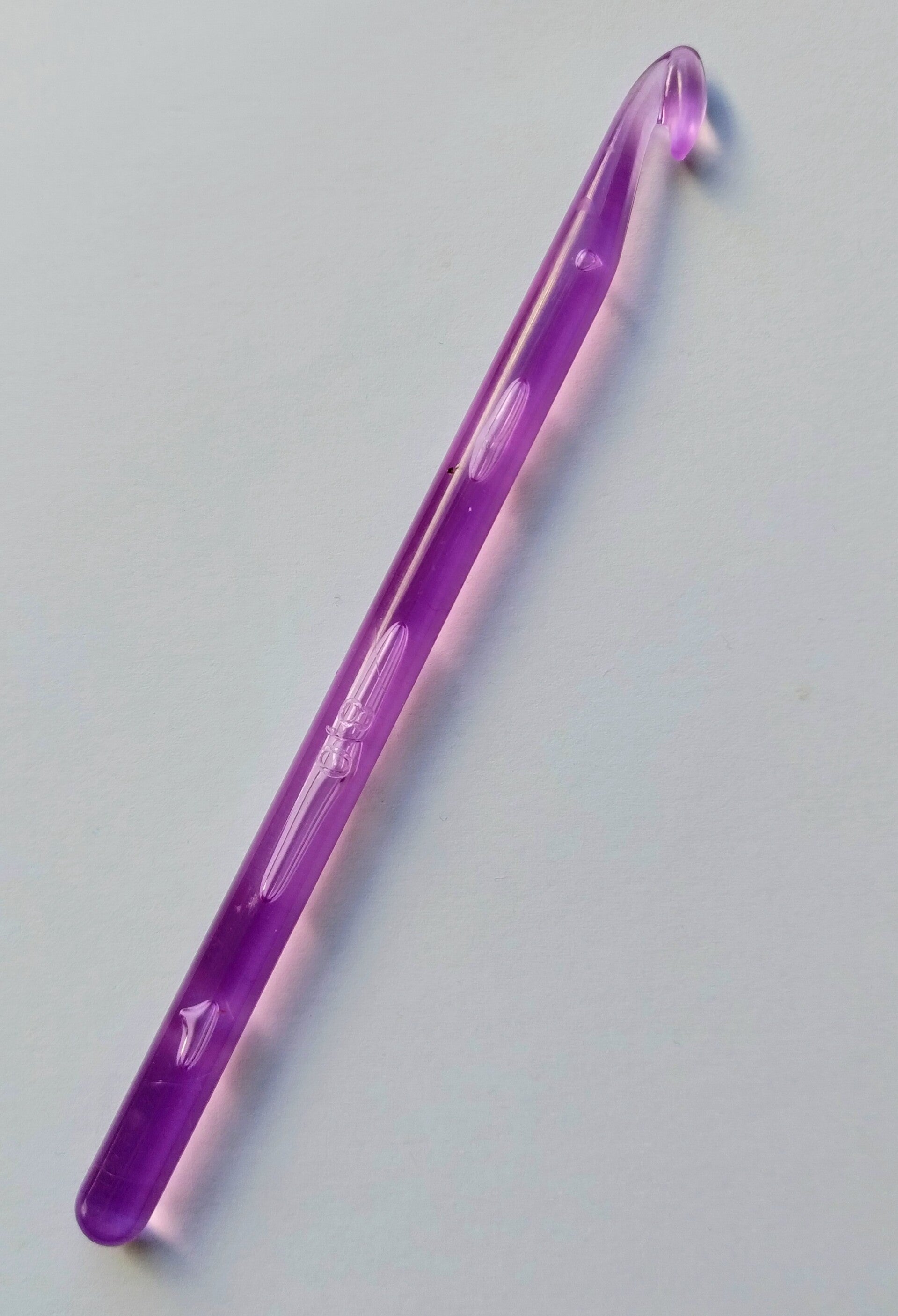Häkelnadel, lila (Gr. 8,0)