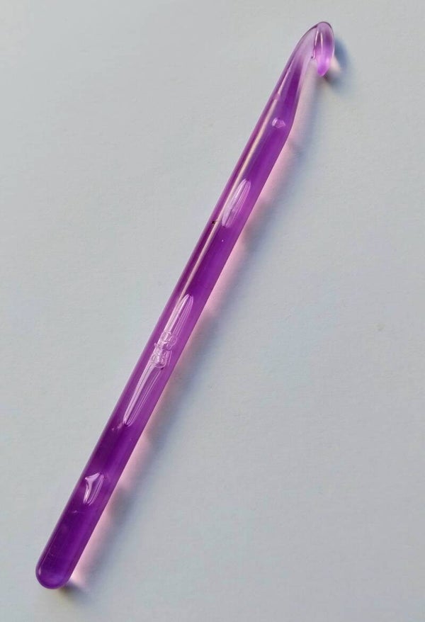 Häkelnadel, lila (Gr. 8,0)