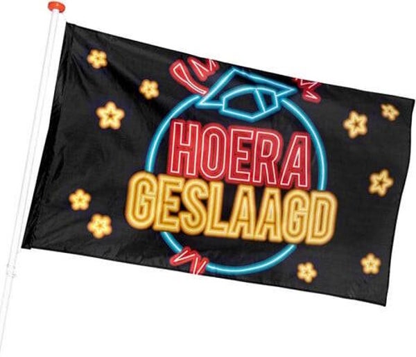Hoera geslaagd vlag 90x150 cm