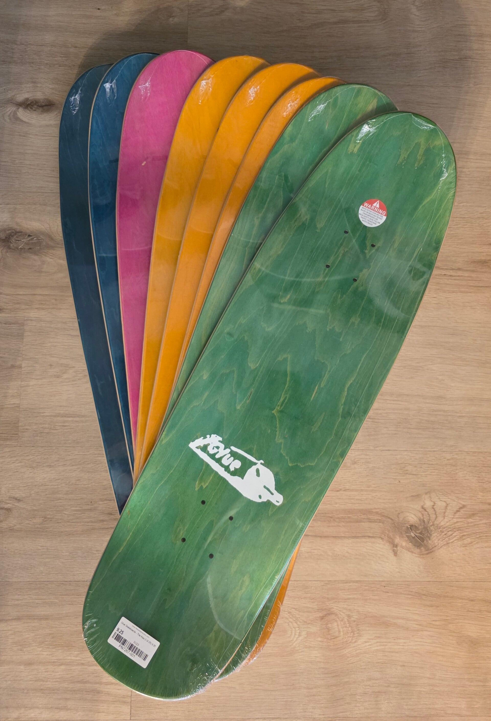 glue Skateboard Deck "The Kiss 2" 9.25