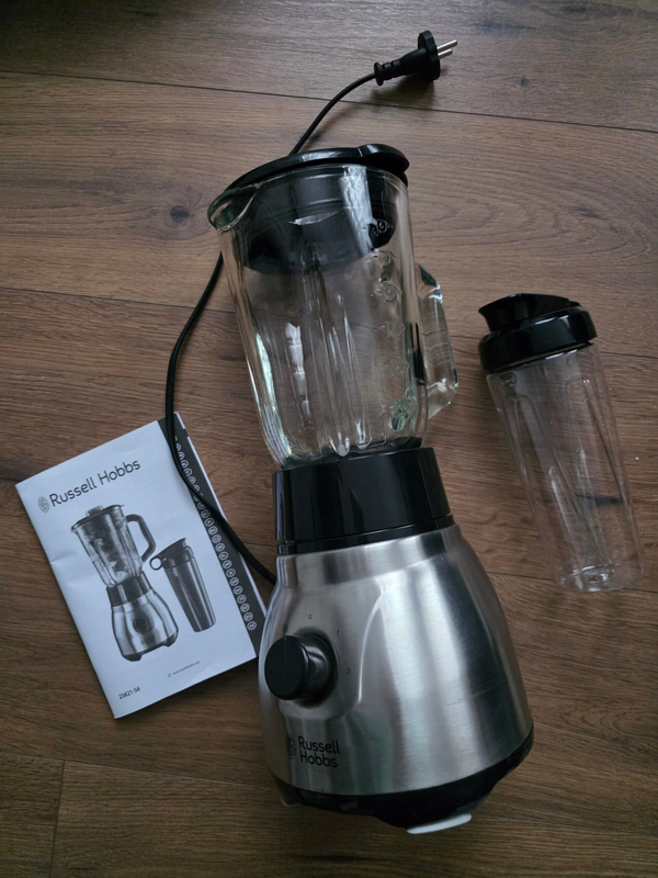 Russell Hobbs Standmixer 2-in-1 ; 1,5l Glasbehälter Mixer & 0,6l Mini Smoothie Maker -To-Go-Trinkflasche inkl. Deckel