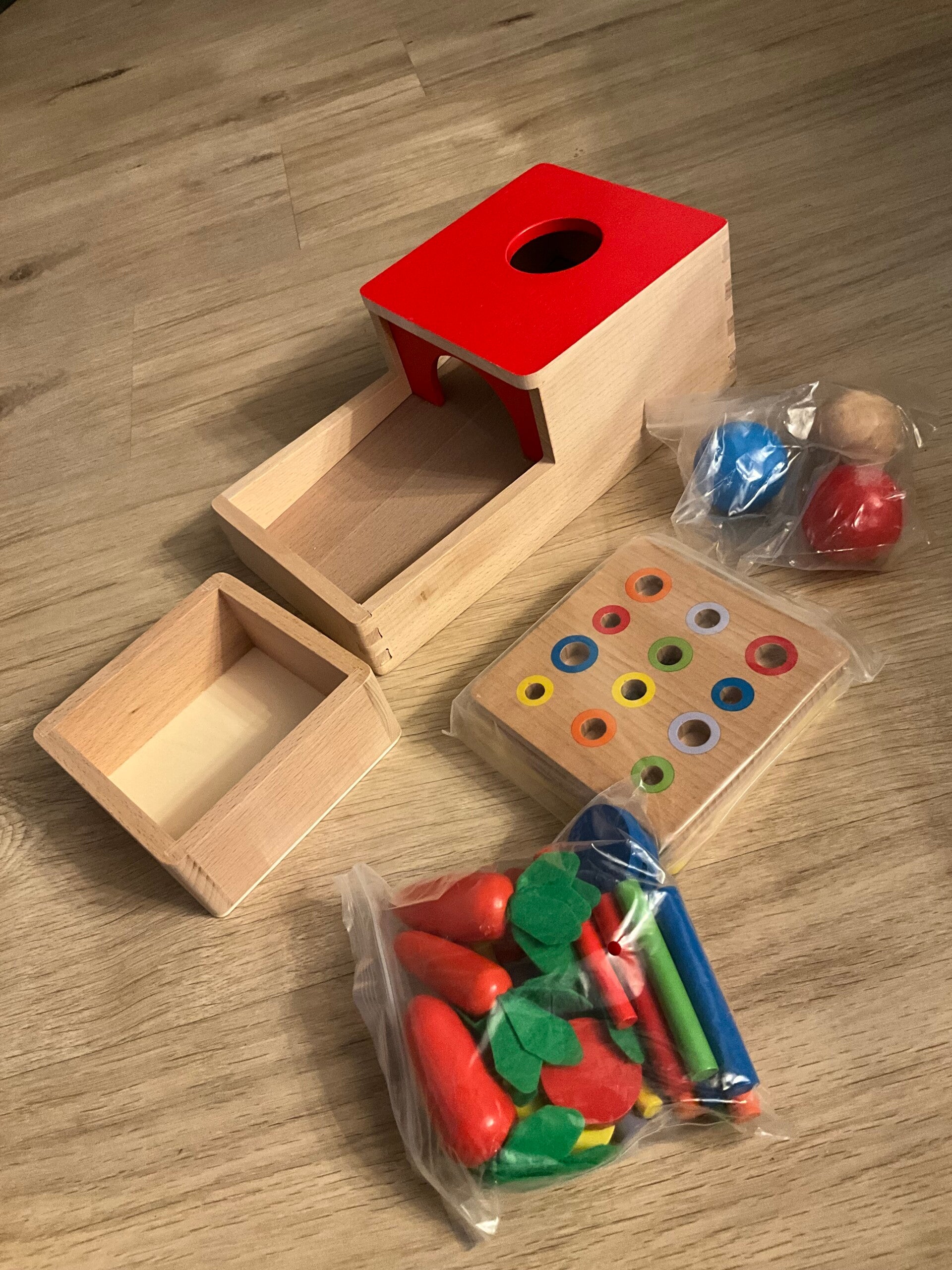 Holzspielzeug Motorik für Kinder ab 1 Jahr Jungen und Mädchen