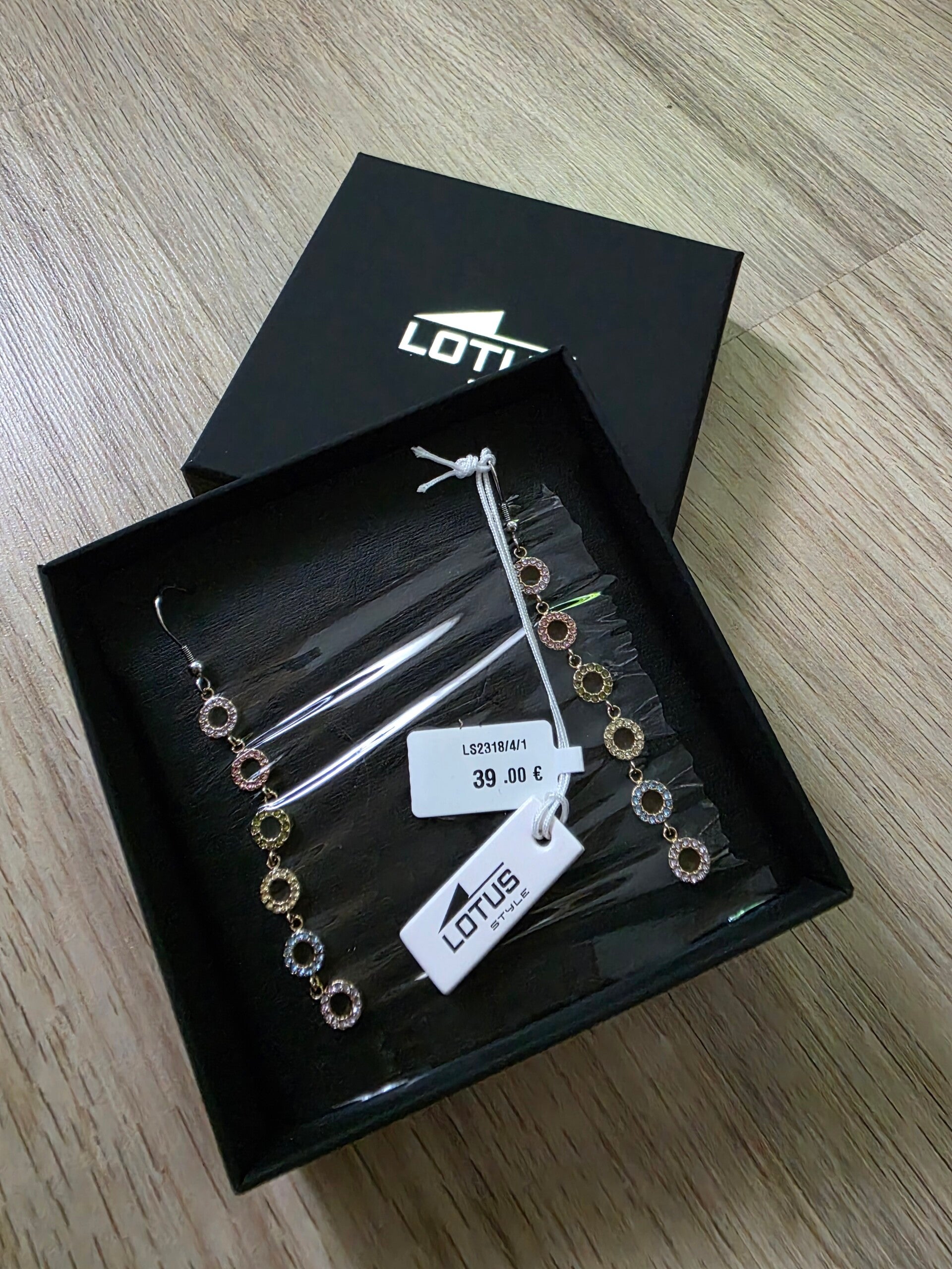 Ohrringe Damenohrringe LOTUS Style incl. Geschenkverpackung