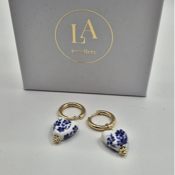 Delfs blauwe oorbellen - 1 bedel