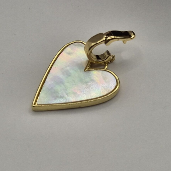 Parelmoer hartjes bedel