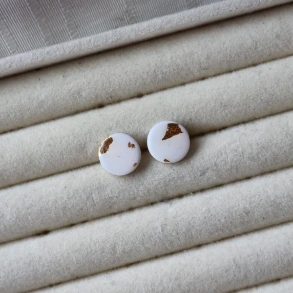 Polymeerklei studs  = KEKE