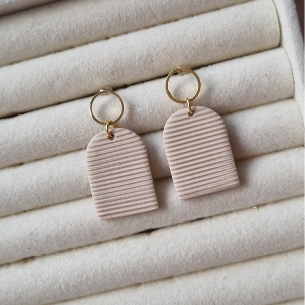 Basics Collectie | Polymeerklei oorbellen met rvs steker - XELLY