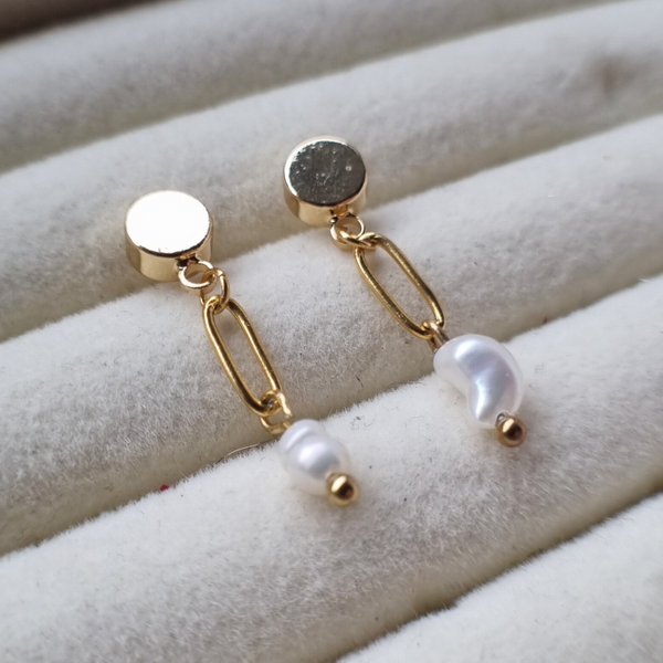 RVS oorbellen met kraal en schakel - JULLIET