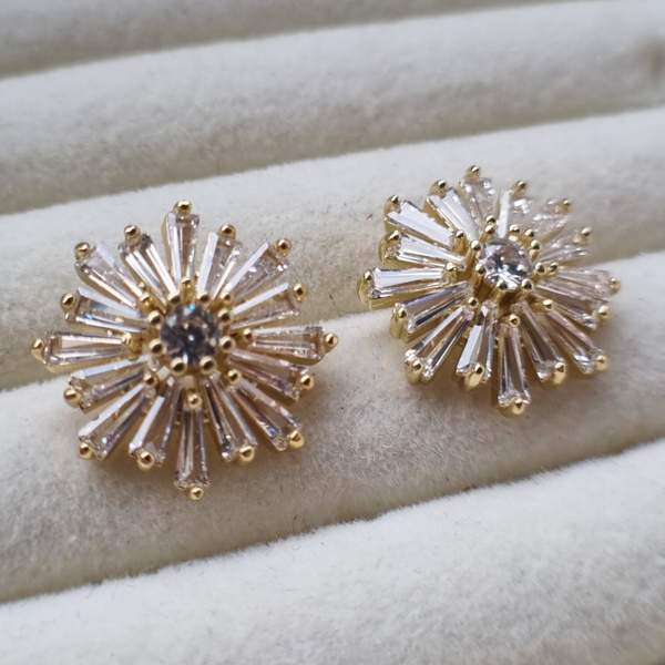 RVS studs met zirconia - OPALITE