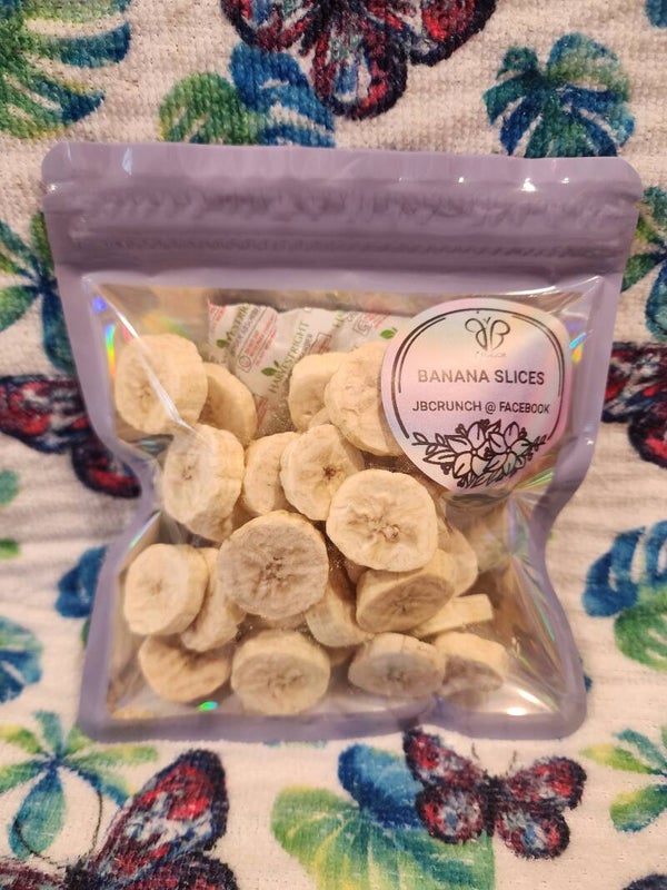 Freeze dried banana slices