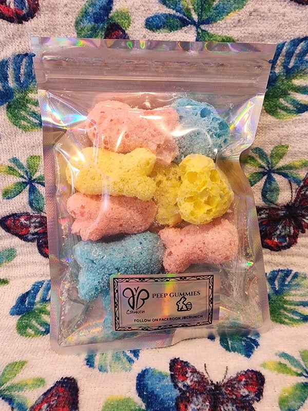 Peep gummy