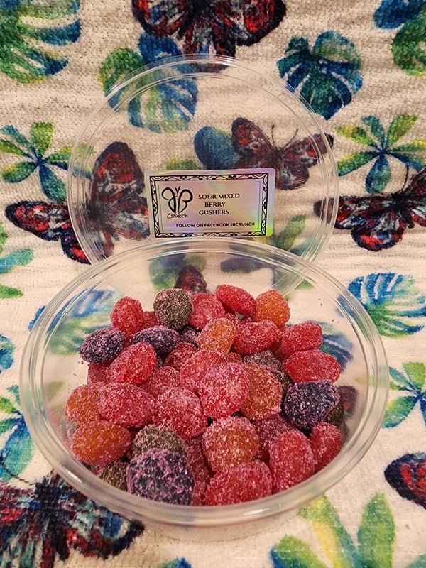 Sour mixed berry gushers (non Freeze dried)
