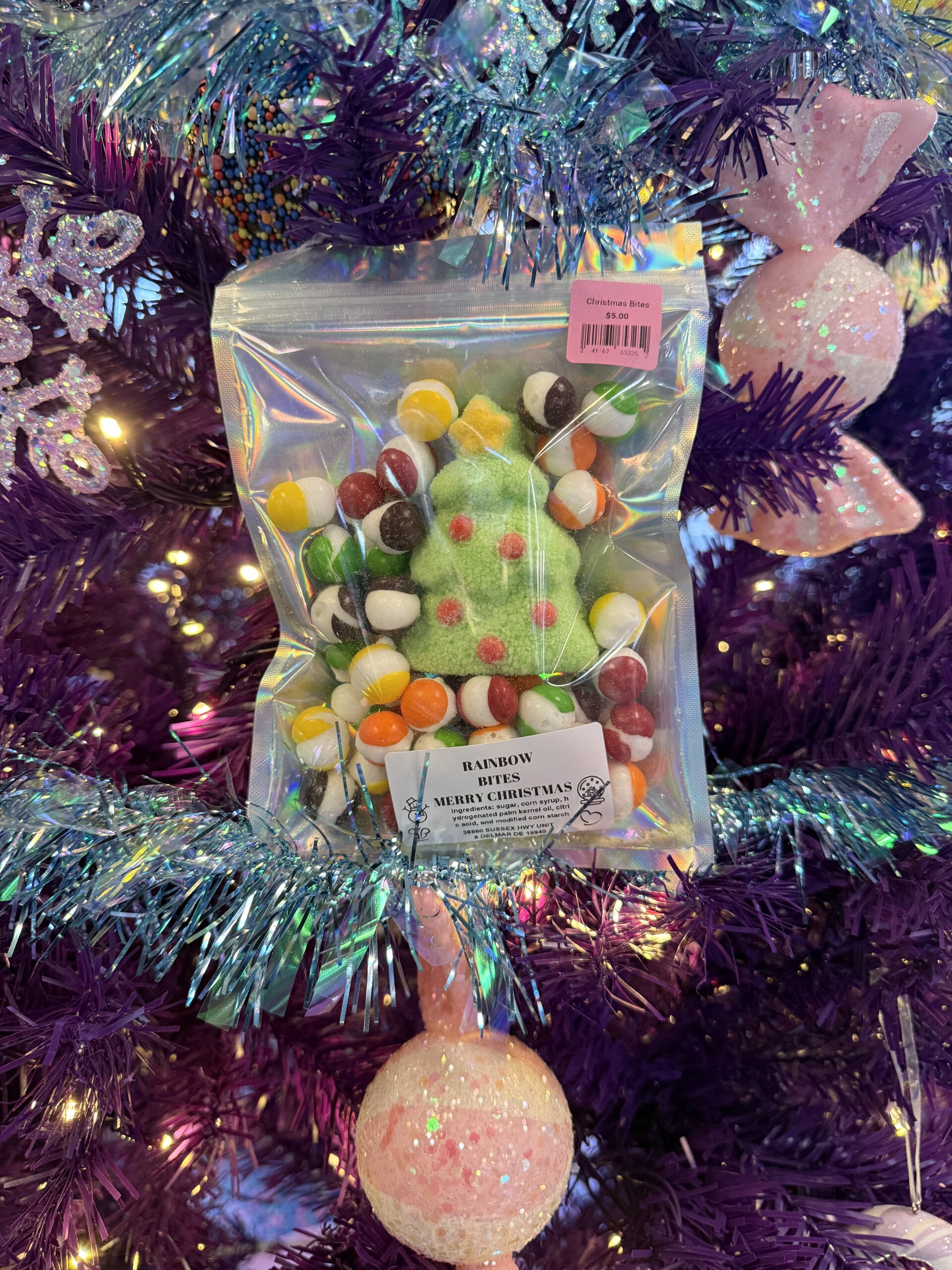 Christmas rainbow bites with marshmallow