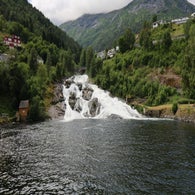 2v8a6729jpg.jpg