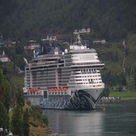 2v8a6508jpg.jpg