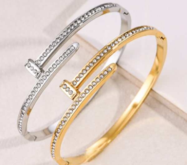Brazalete Clavo