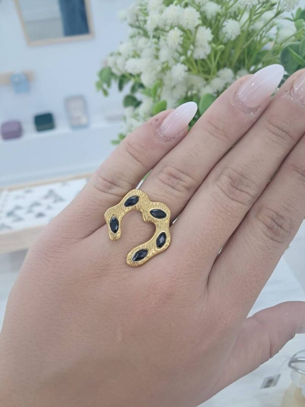 Anillo Capri