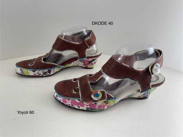 60 ) Dkode 40 sandalen met sleekhakken.