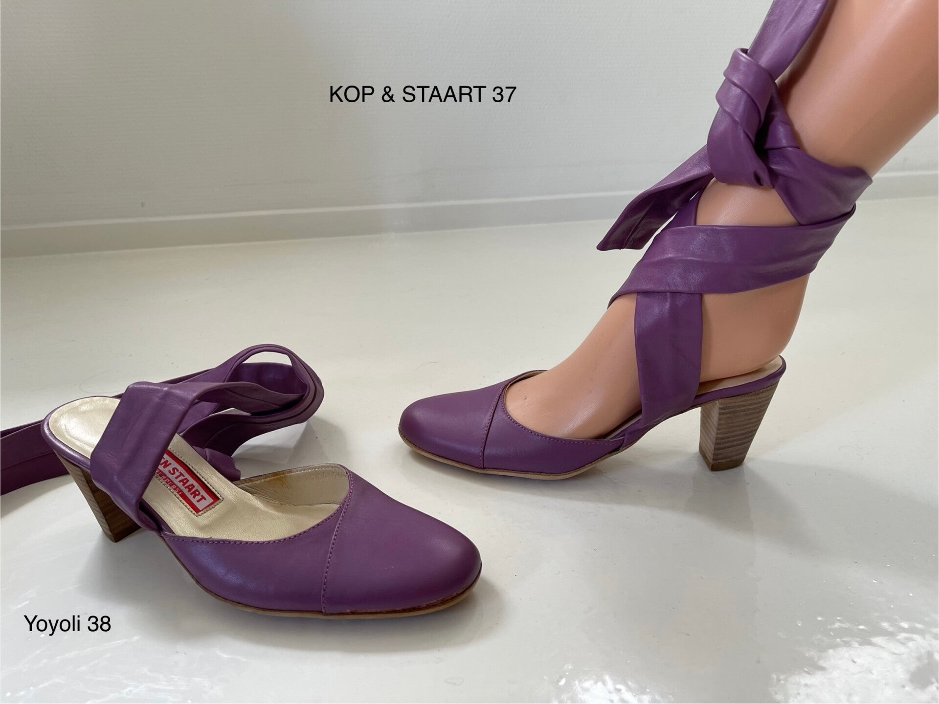 38) Paarse leren pumps 37 met kop & staart