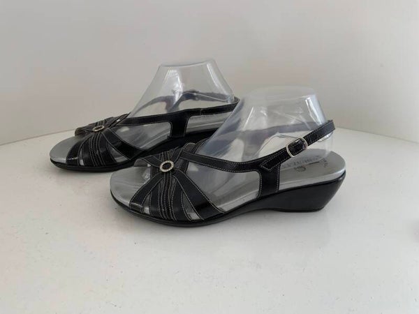 Yoyoli Grünland 41 sandalen zwarte lakleer 311)