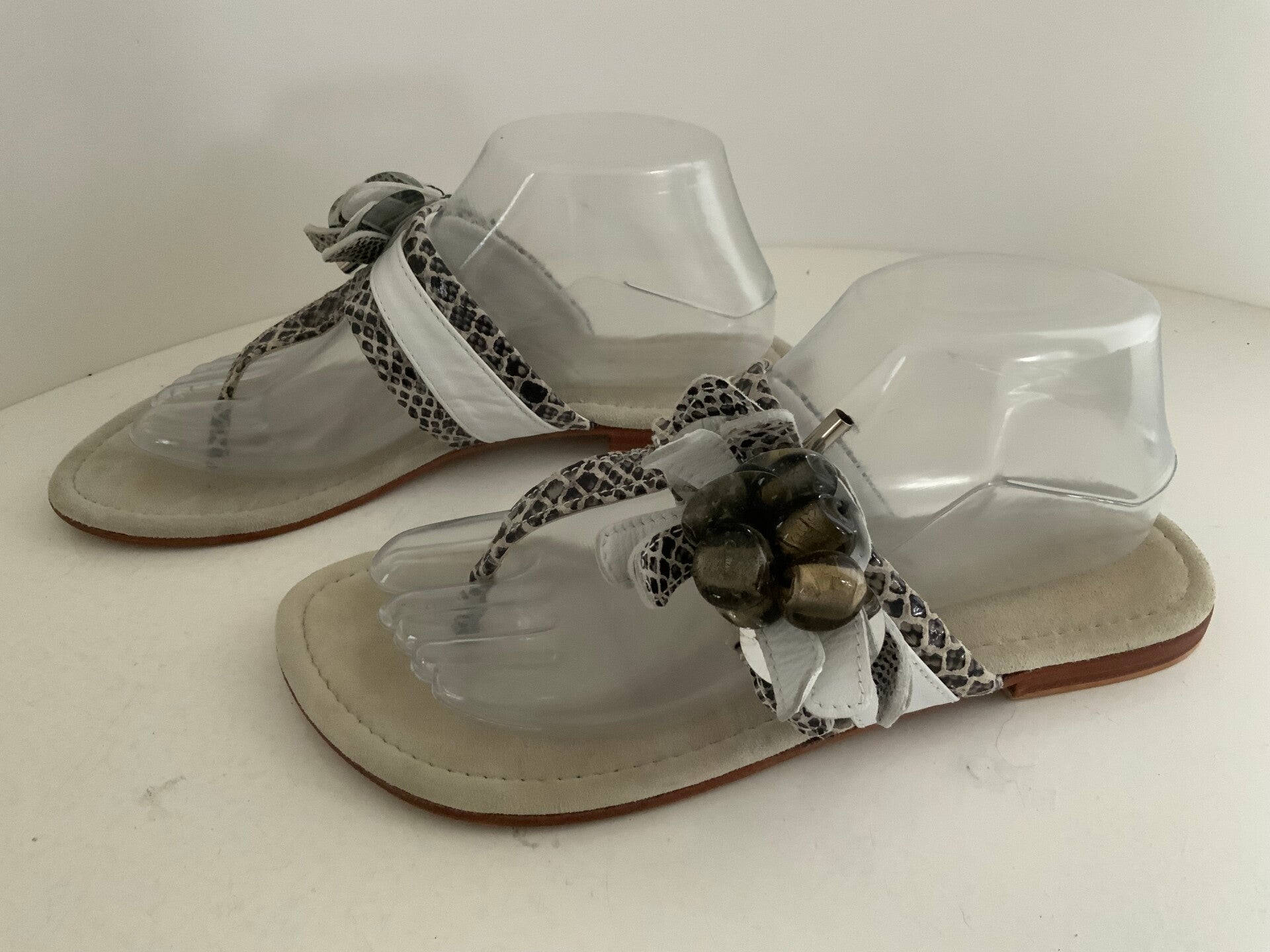 Lazamani 39 slippers wit met slangleer print 356)