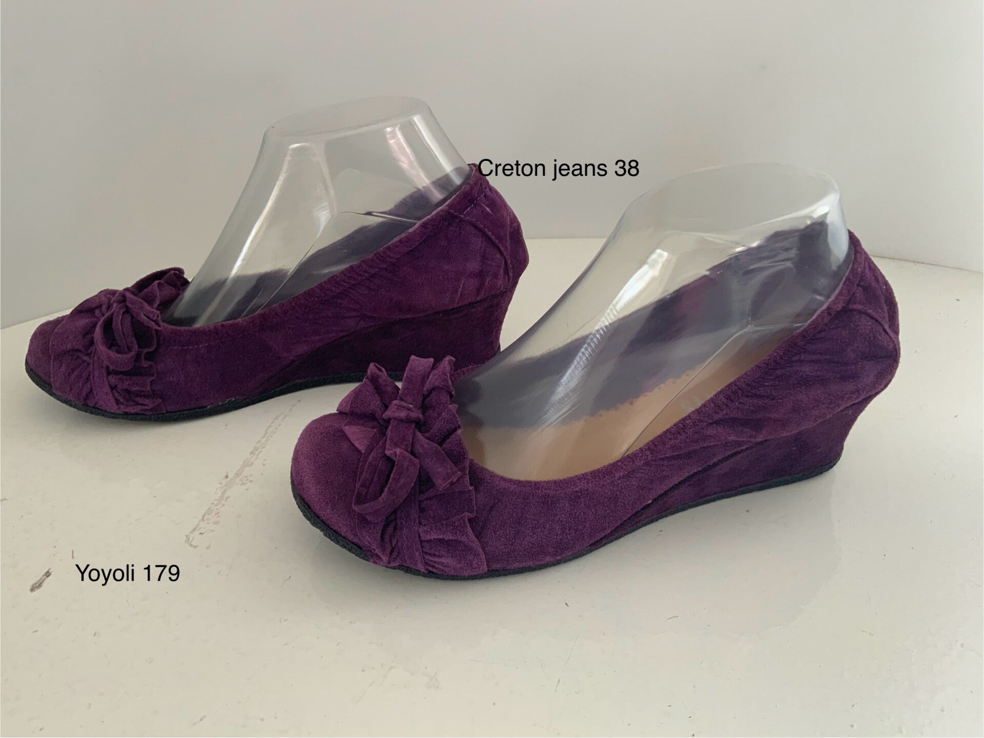 179) Cretón 38 suede paars sleekhakken