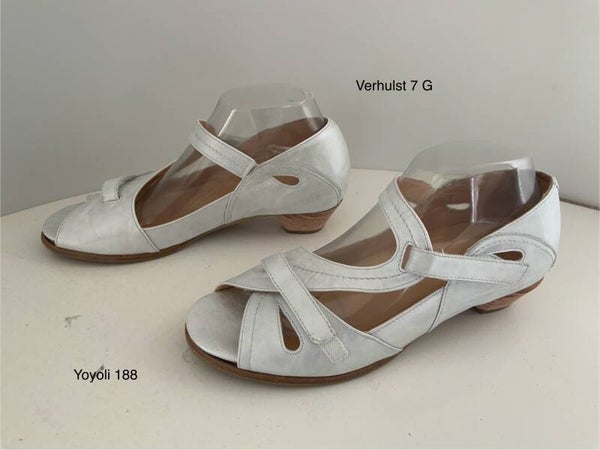 188) Verhulst 7G ( 40,5 G)klitterband sandalen wit zilver