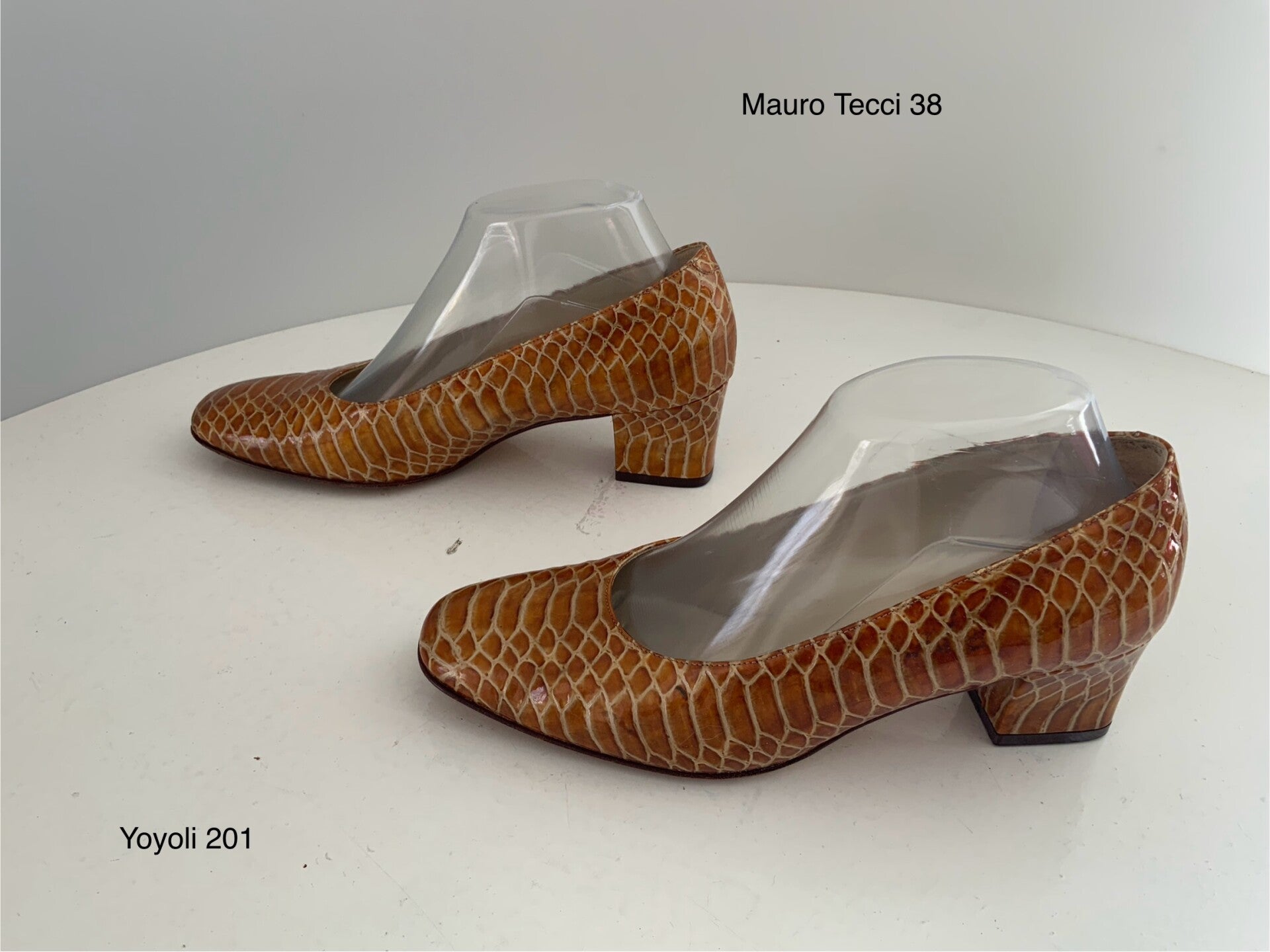 201) Mauro Tecci 38 lak slangprint leren instappers