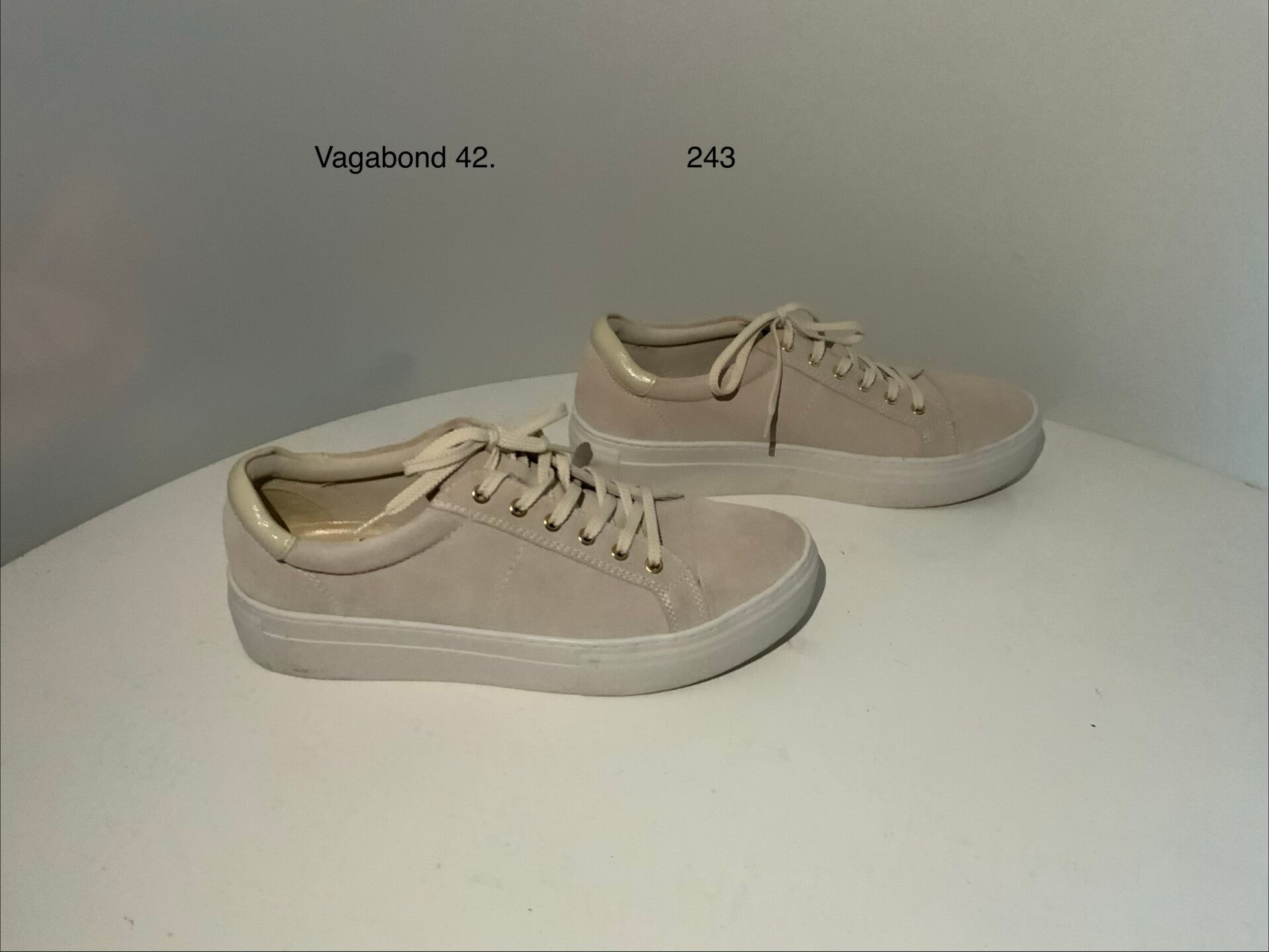 243) Vagabond 42 veren sneakers met doos