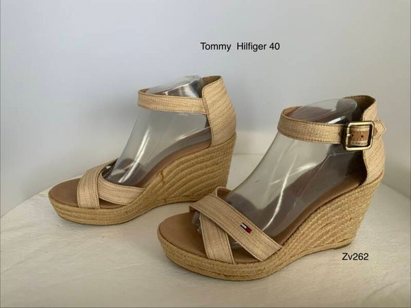 262) Tommy Hilfiger 40 goud kleur Canvas espadrille sandalen
