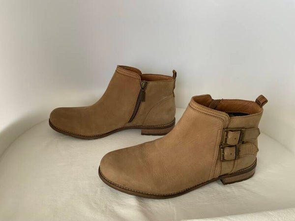 Barbour 41 women’s Sarah Low twin Buckle boots