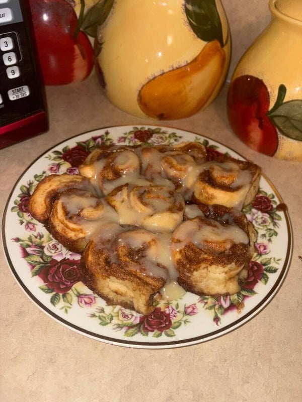 10 Cinnamon Rolls