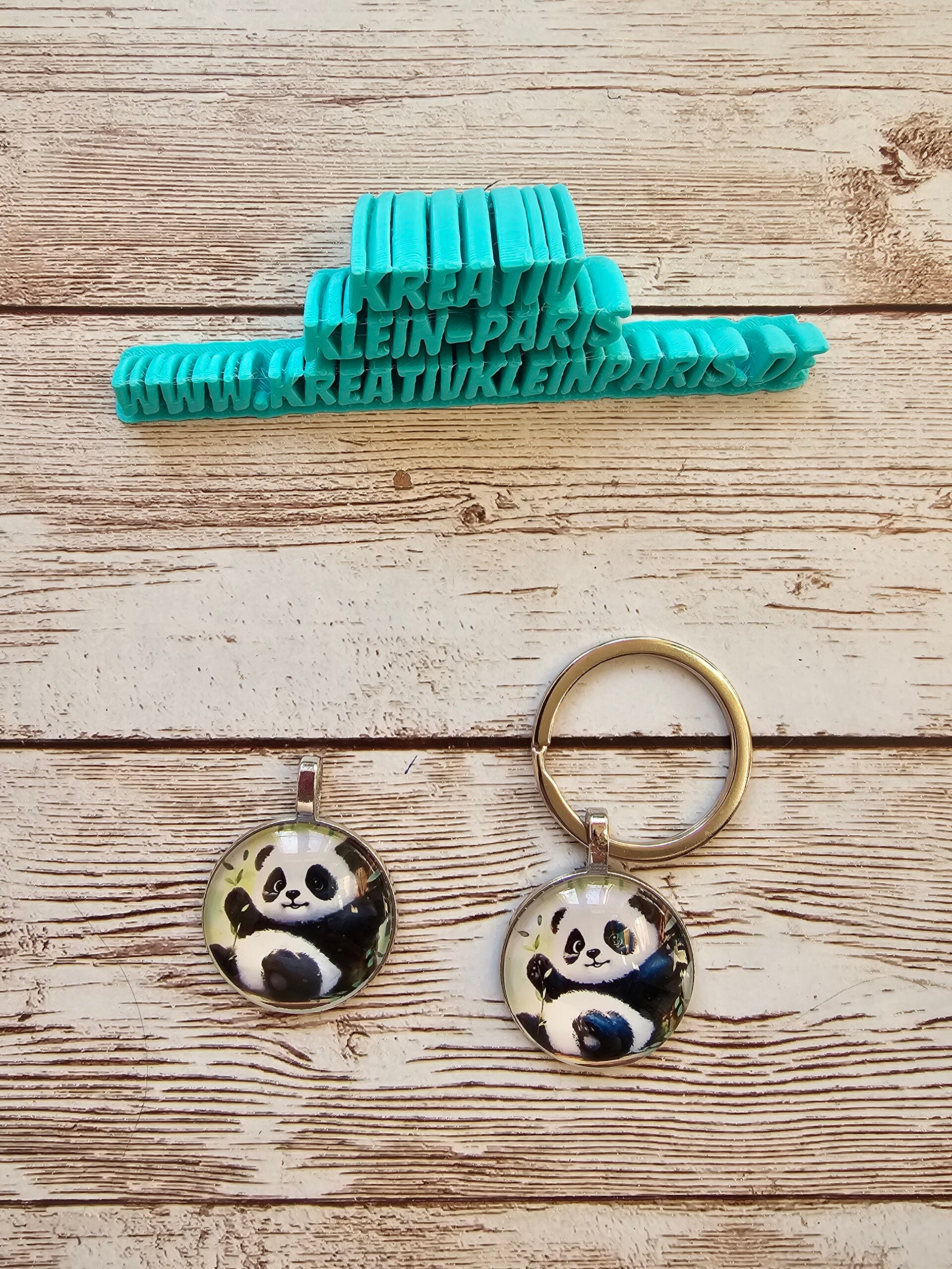 Coverminder oder Anhänger Babypanda