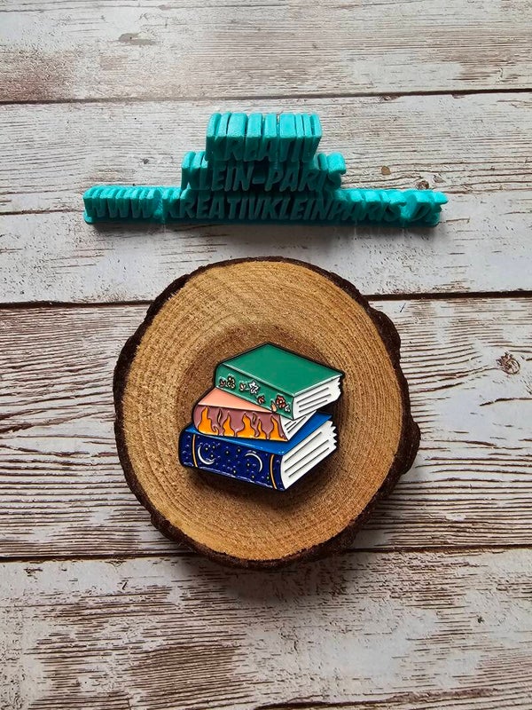 Coverminder Bücherstapel