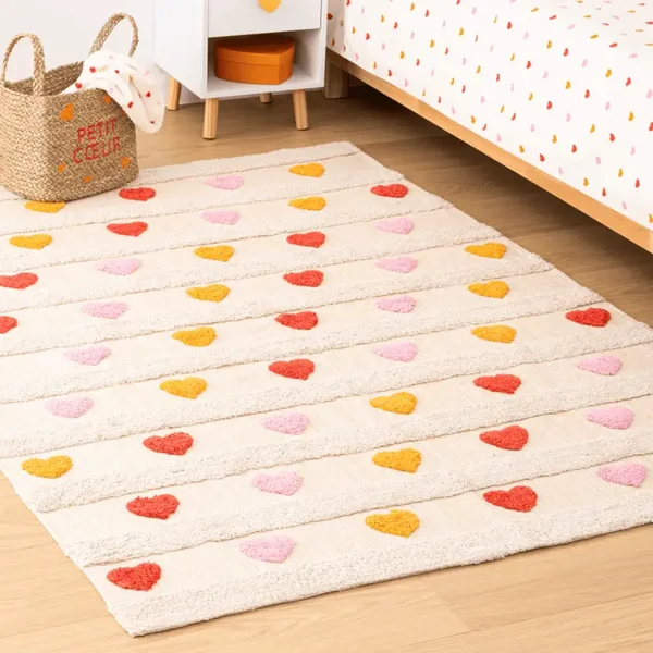 Atmos: vloerkleed met hartjes