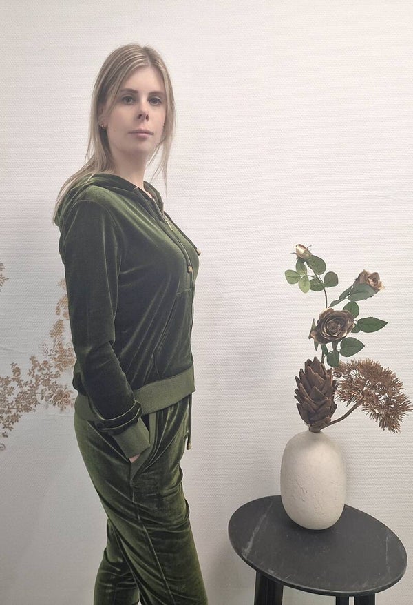 JACKY LUXURY VELVET SWEATER