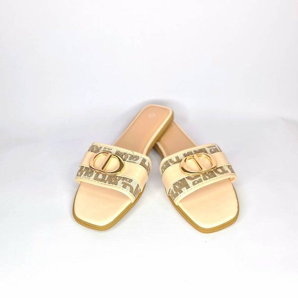 VQ® CD SANDALS - BEIGE