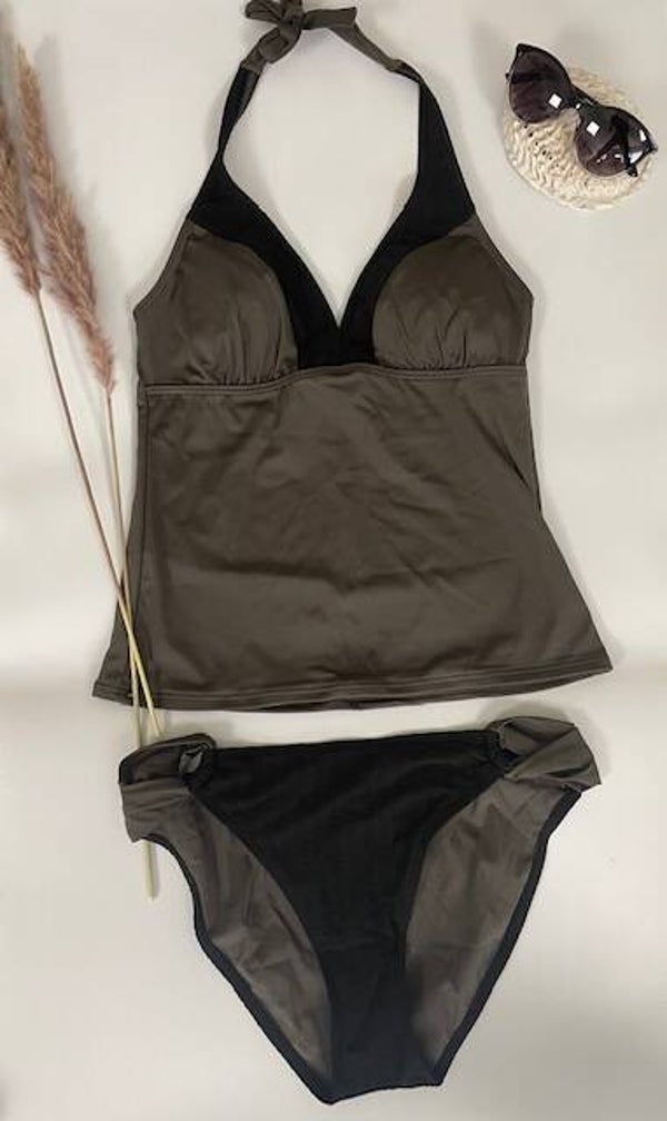 Brazillian van het merk BEACHWAVE (Army green collectie)