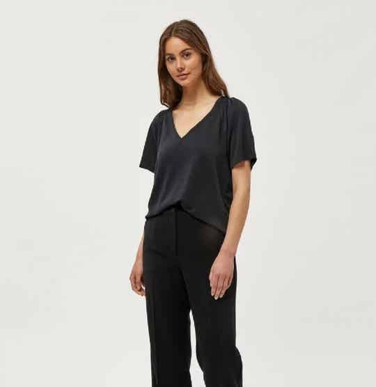 MINUS - sacha tee - black