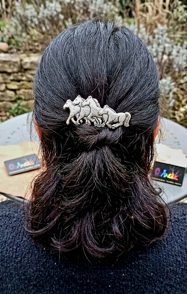 Barrette pour cheveux "Chevaux au vent"
