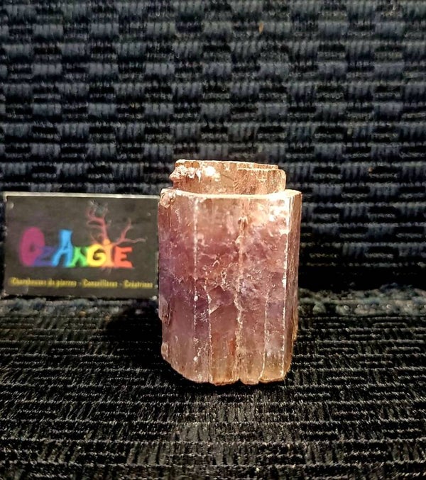 Aragonite violette