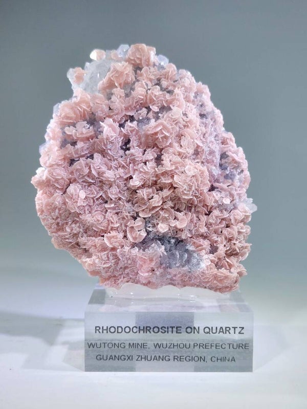 Rhodochrosiet op Kwarts - China