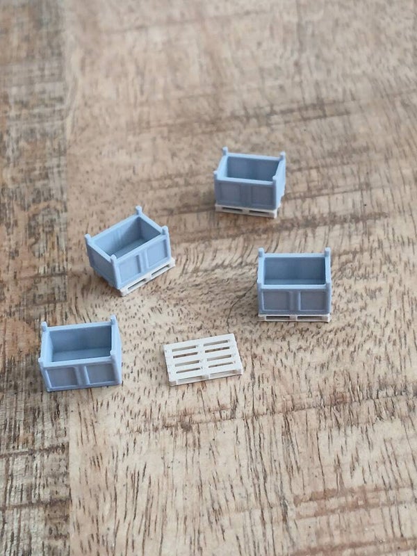 Kunstofkisten op europallet   H0