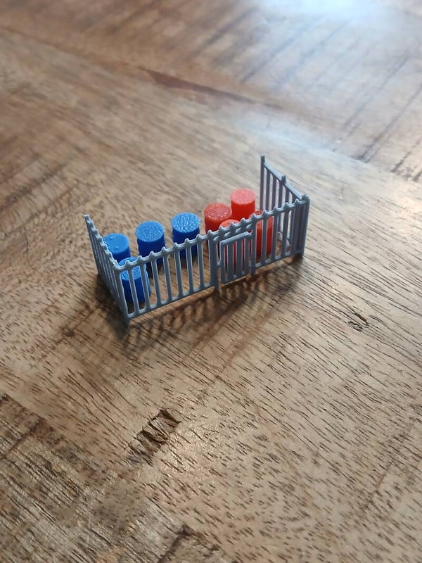 opslag met olievaten   H0