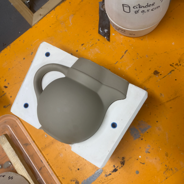 Donderdag 4 juni 2026: Workshop Klei gieten en schilderen