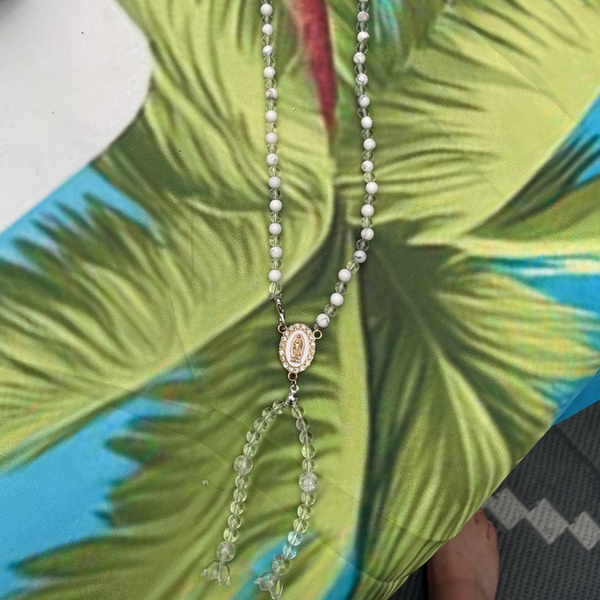 Collier « façon » chapelet pierres