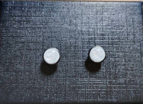 Ohrstecker 6mm Perlmutt weiß
