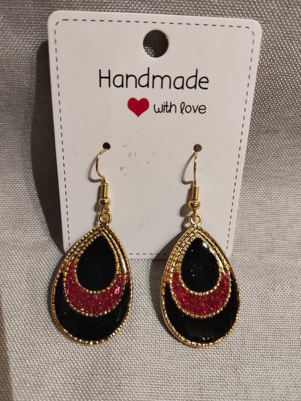 Elegante Hängeohrringe "Crimson Drop"